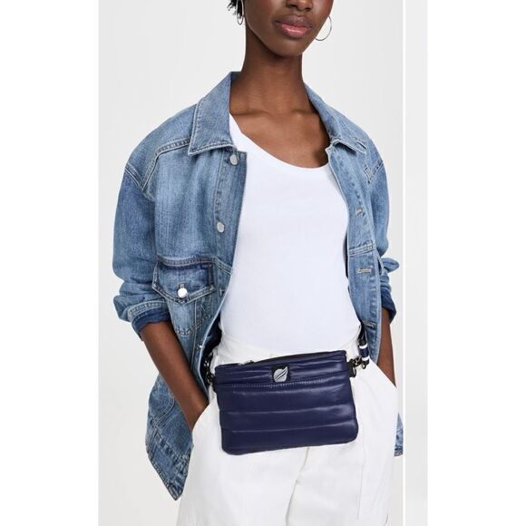 Think Royln Bum Bag in ShinyNavy / Like New - Picture 1 of 9
